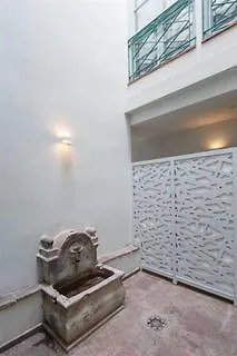 Palacio Cabrera Lillo Granada Apartment